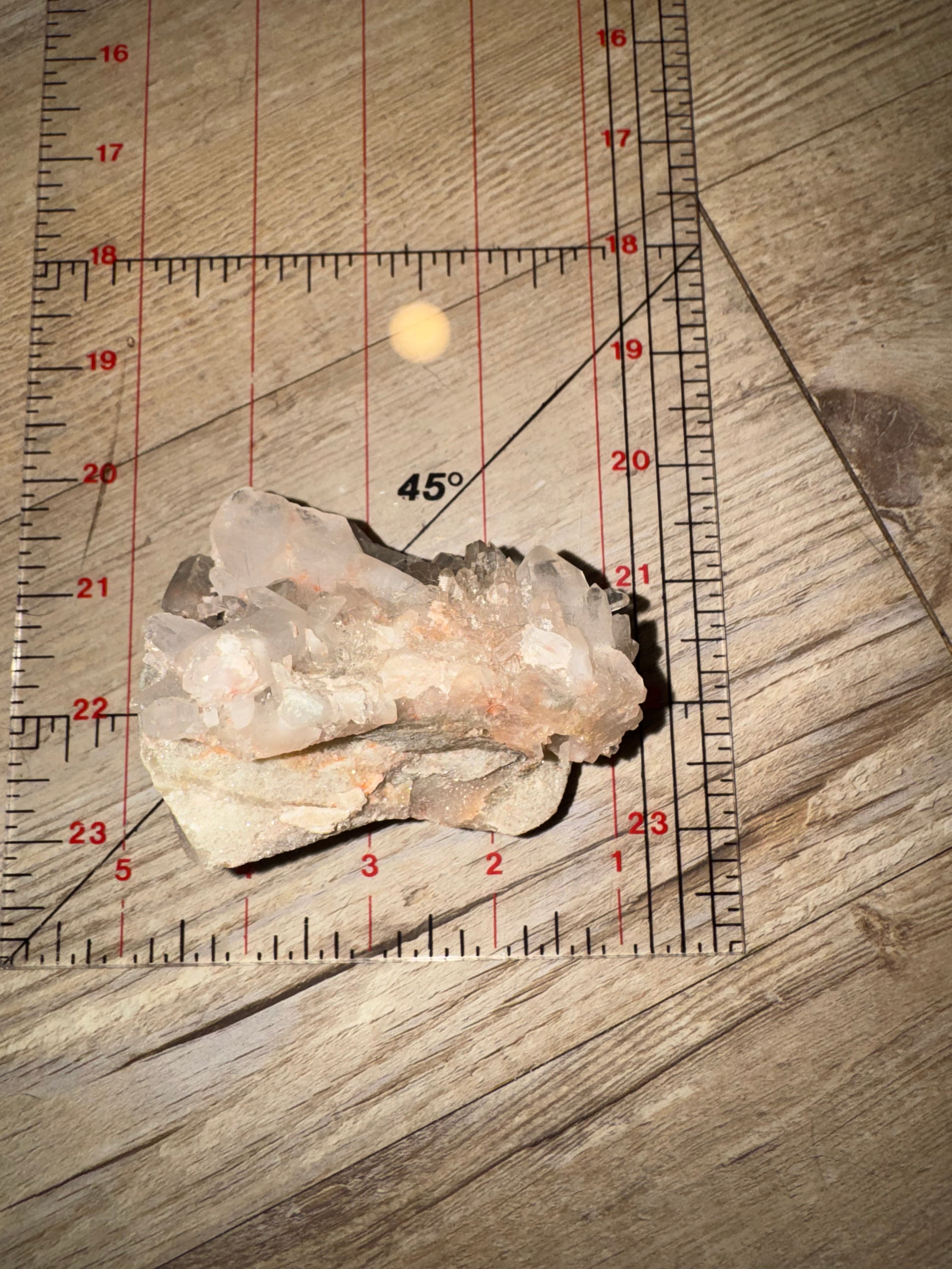 Quartz cluster
